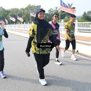 Runner Photo 6906449