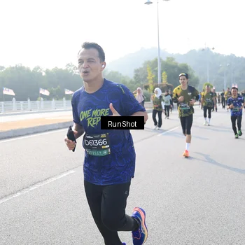 Runner Photo 6906450
