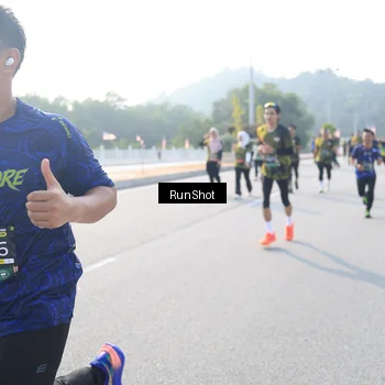 Runner Photo 6906452