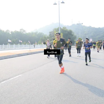Runner Photo 6906455