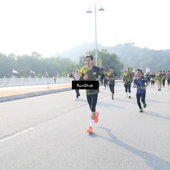 Runner Photo 6906462