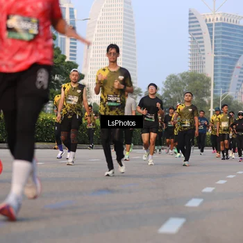 Runner Photo 6906467