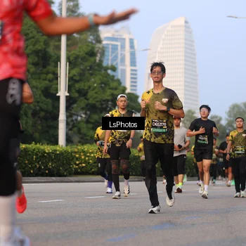 Runner Photo 6906472