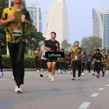 Runner Photo 6906484