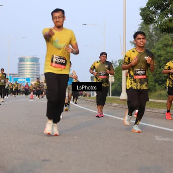 Runner Photo 6906516