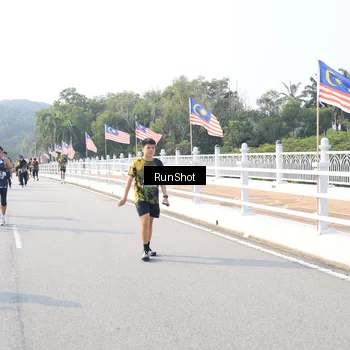 Runner Photo 6906519