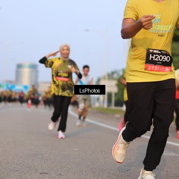 Runner Photo 6906525