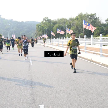 Runner Photo 6906527