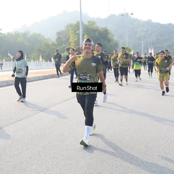 Runner Photo 6906539