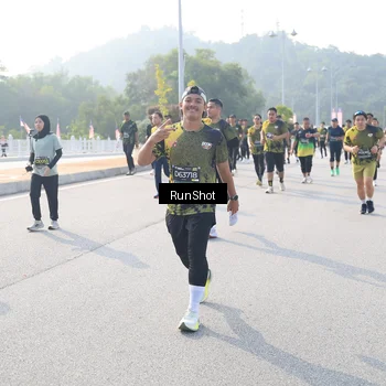 Runner Photo 6906541