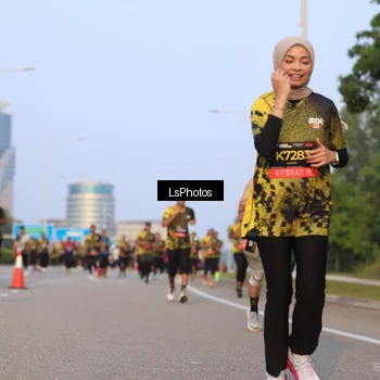 Runner Photo 6906547