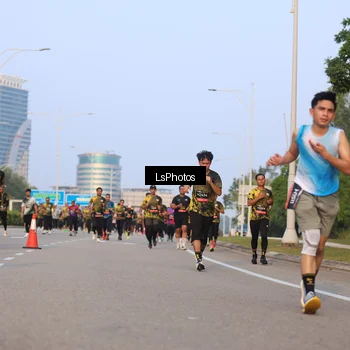 Runner Photo 6906552