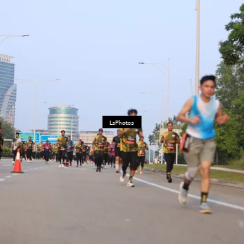 Runner Photo 6906553