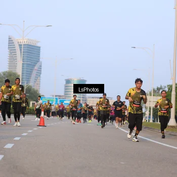 Runner Photo 6906555