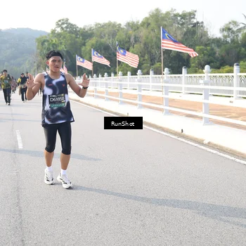 Runner Photo 6906557