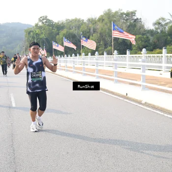 Runner Photo 6906577