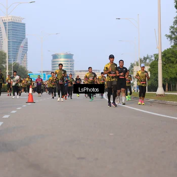Runner Photo 6906580