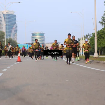 Runner Photo 6906585