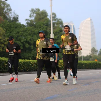 Runner Photo 6906603