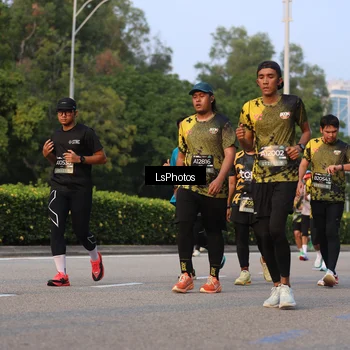 Runner Photo 6906604
