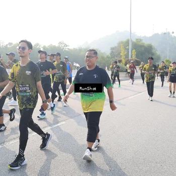 Runner Photo 6906659
