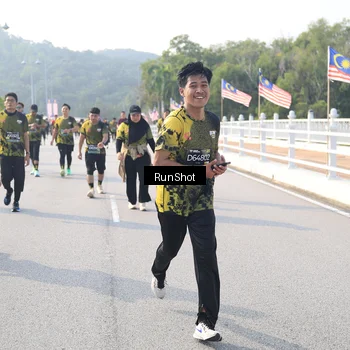 Runner Photo 6906699