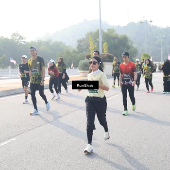 Runner Photo 6906929