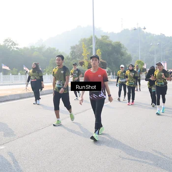 Runner Photo 6906947