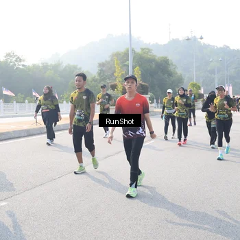 Runner Photo 6906948