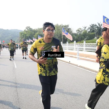 Runner Photo 6908209