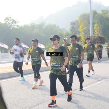 Runner Photo 6908278