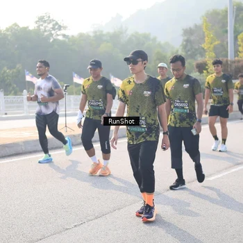 Runner Photo 6908286