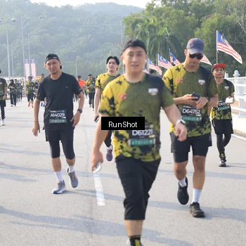 Runner Photo 6908321
