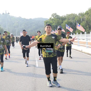 Runner Photo 6908323