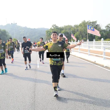 Runner Photo 6908344
