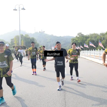 Runner Photo 6908386