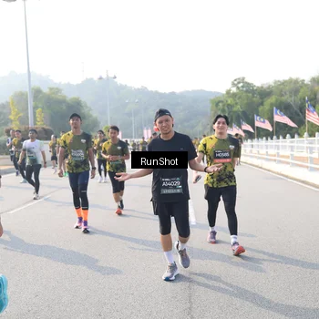 Runner Photo 6908389