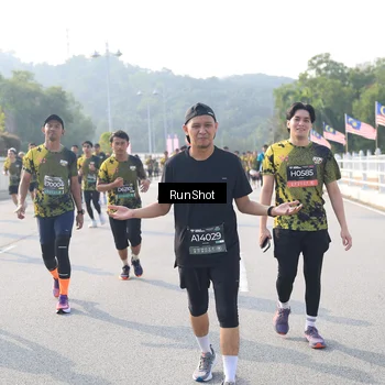 Runner Photo 6908401