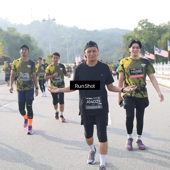 Runner Photo 6908403