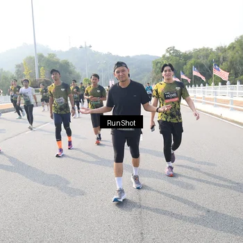 Runner Photo 6908417