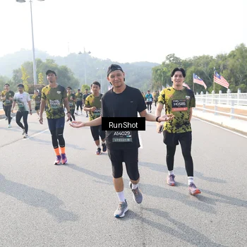 Runner Photo 6908426