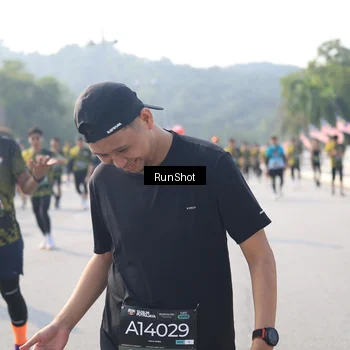 Runner Photo 6908432