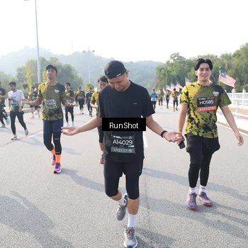 Runner Photo 6908435
