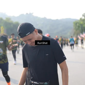 Runner Photo 6908442
