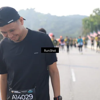 Runner Photo 6908443