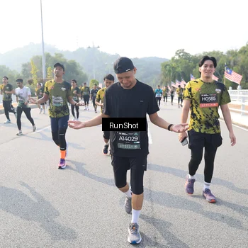 Runner Photo 6908448