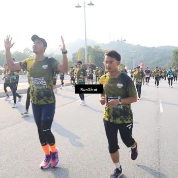 Runner Photo 6908474