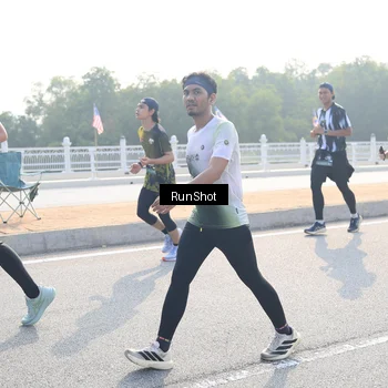 Runner Photo 6908515