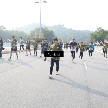 Runner Photo 6908556