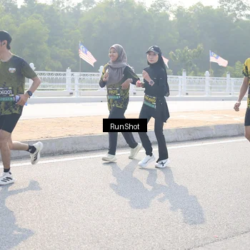 Runner Photo 6908574
